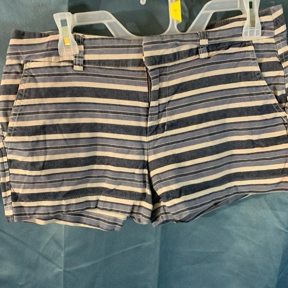 GAP Pants - GAP khaki shorts